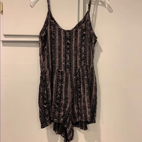 Romper - Picture 5 of 8
